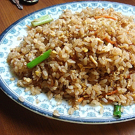 醬油炒飯真好吃,小時候的味道~醬油炒飯做法